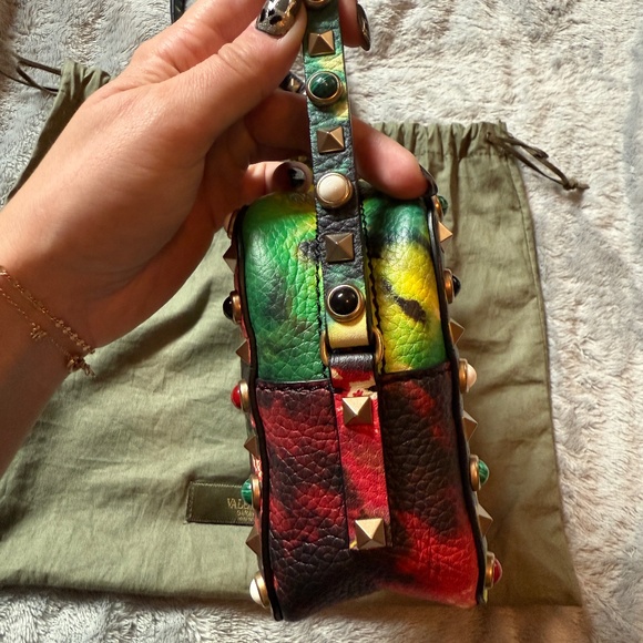 authentic Valentino crossbody - Picture 6 of 15